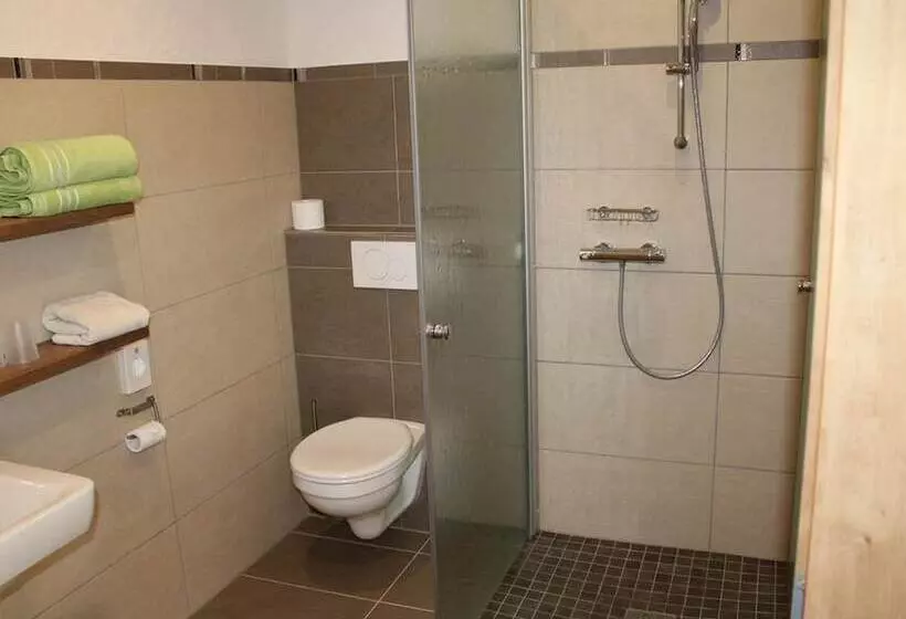 Majatalo Landgasthof Winzerscheune