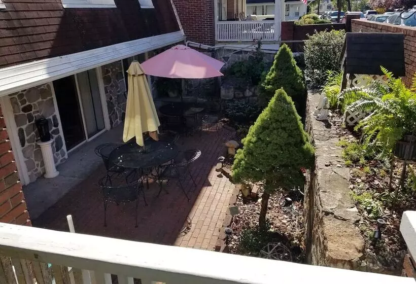 ベッドアンドブレックファースト Maria S Garden And Inn