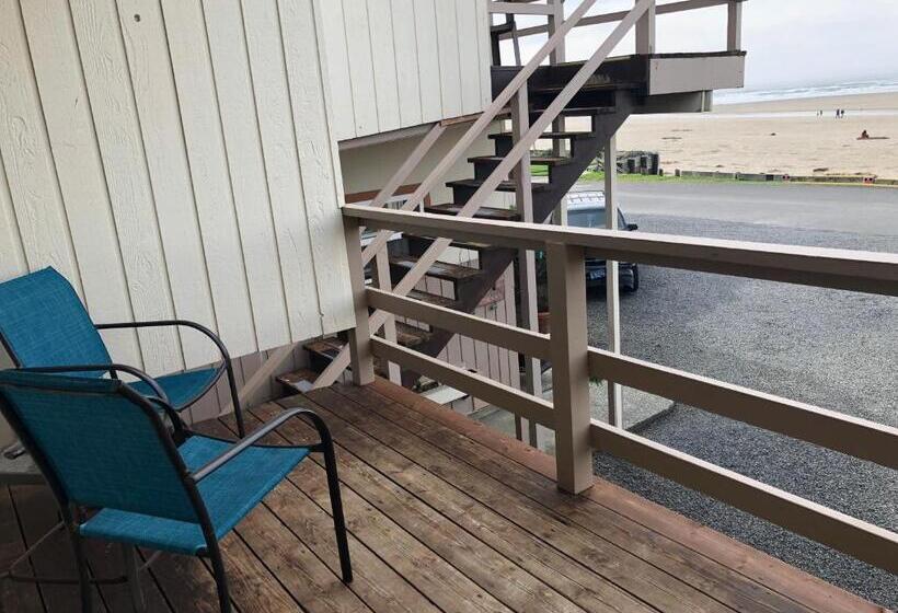 Szálloda Webb's Scenic Surf