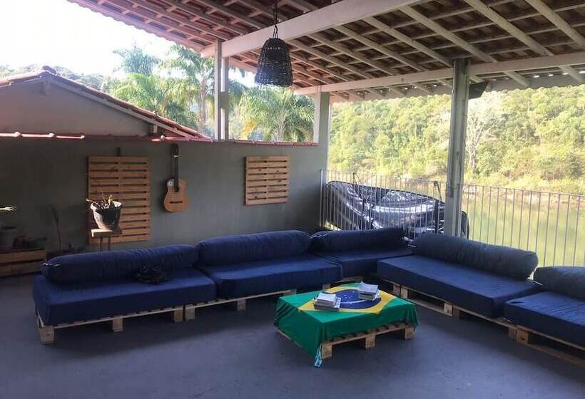 פנסיון Down The River Hostel