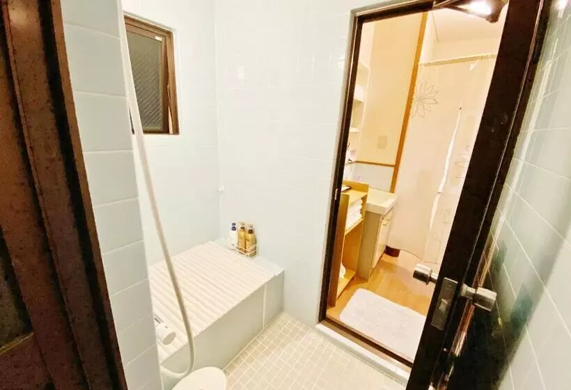 Majatalo Guesthouse017徳島個室 飲食街中心 阿波踊り会館7分 文理&徳島大学 アスティとくしま車8分