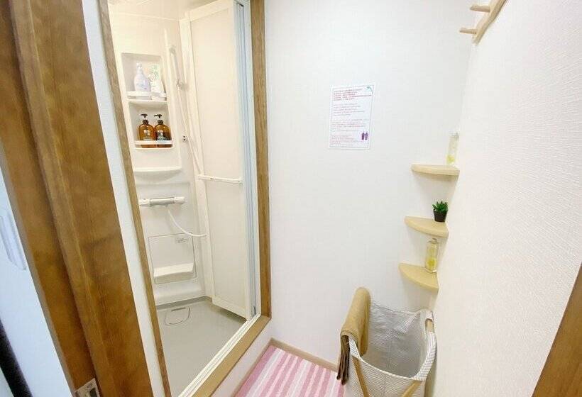 Пансион Guesthouse017徳島個室 飲食街中心 阿波踊り会館7分 文理&徳島大学 アスティとくしま車8分