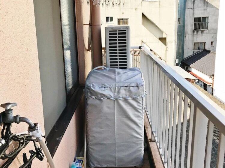 Пансион Guesthouse017徳島個室 飲食街中心 阿波踊り会館7分 文理&徳島大学 アスティとくしま車8分