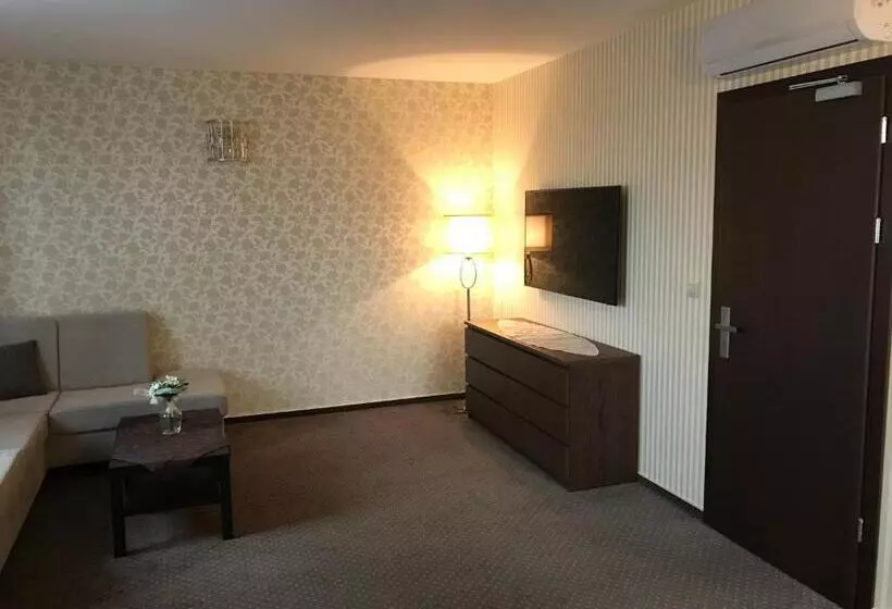 ペンション Penzión Karla Naj