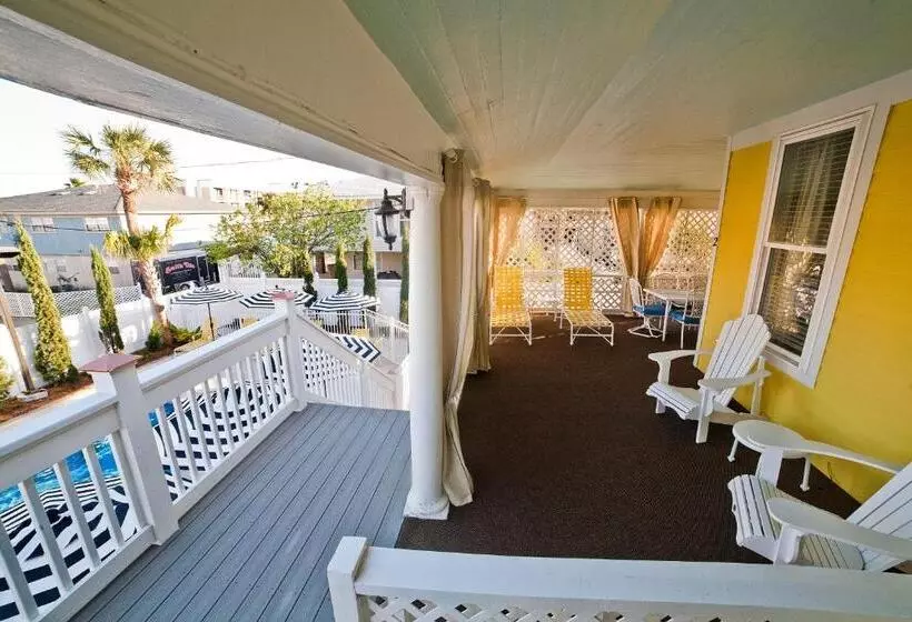 هاستل Georgianne Inn & Suites Check In 212 Butler Ave