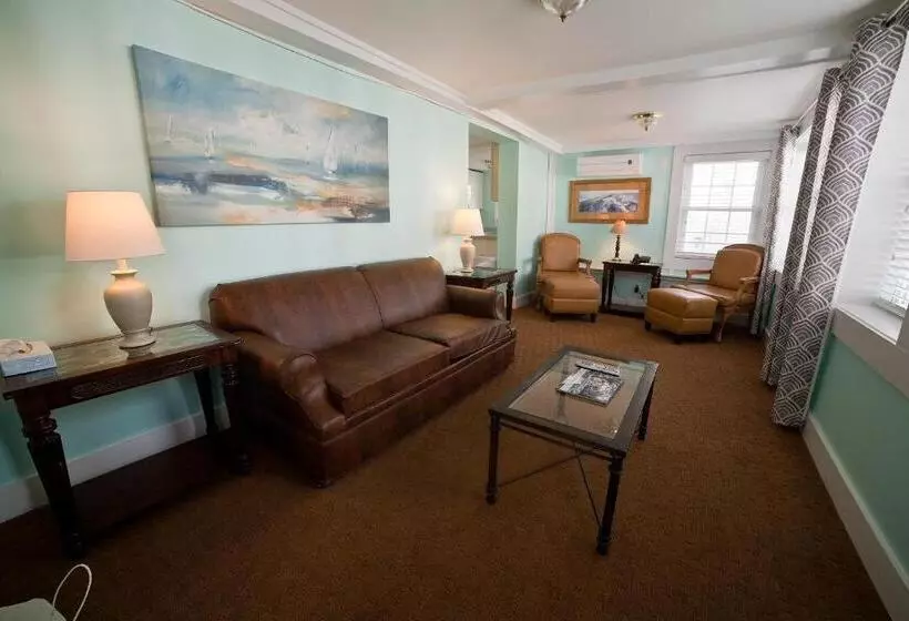 هاستل Georgianne Inn & Suites Check In 212 Butler Ave