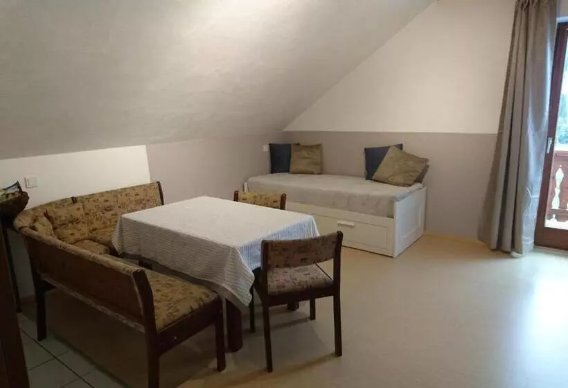 Majatalo Berliner Ecke