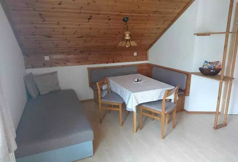 Majatalo Berliner Ecke