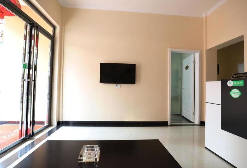 ユースホステル Yiju Inn