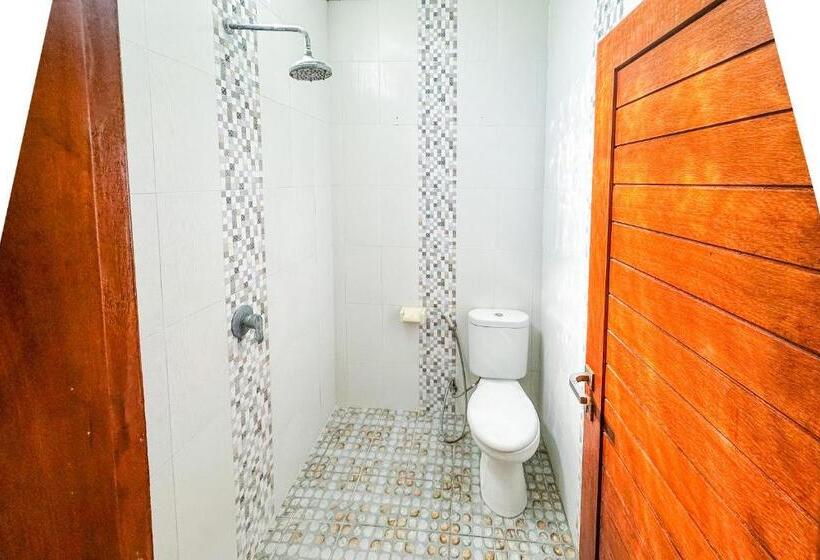 פנסיון Sanata Yoga Guesthouse