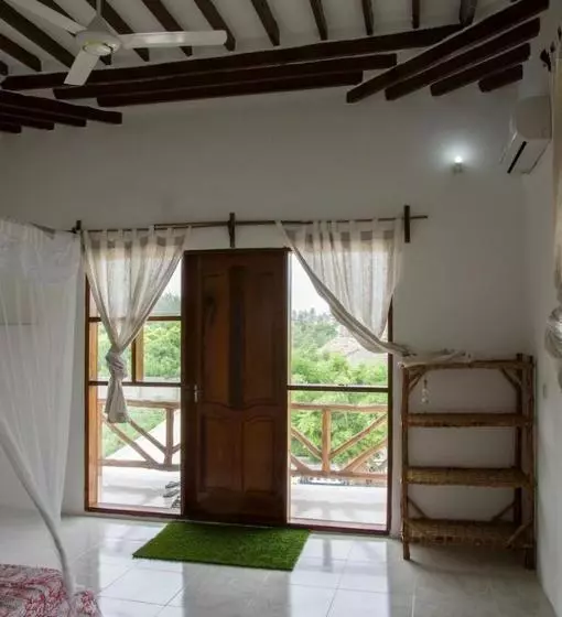 Hotelli Shamba Lodge