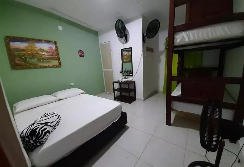 ペンション Hostal Alto De La Montaña