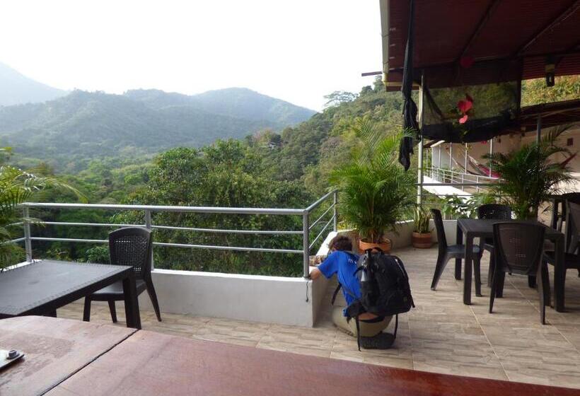 펜션 Hostal Alto De La Montaña