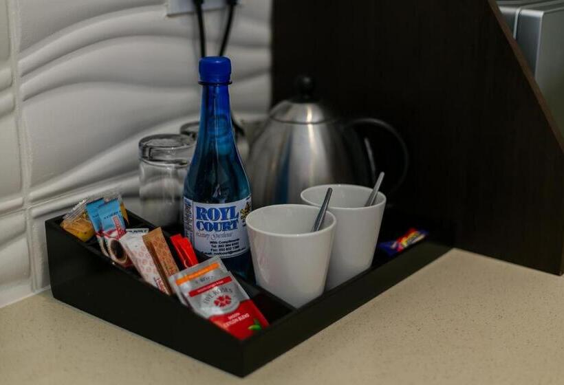 Пансион Royl Court Guesthouse