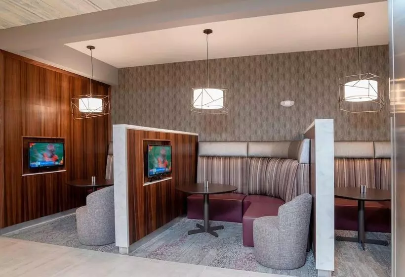 Hotelli Courtyard By Marriott Cleveland Elyria