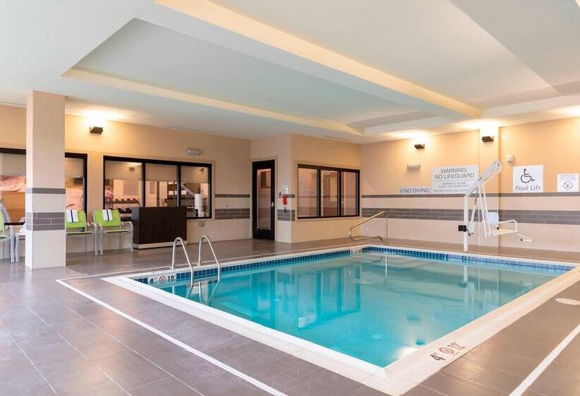 酒店 Courtyard By Marriott Cleveland Elyria