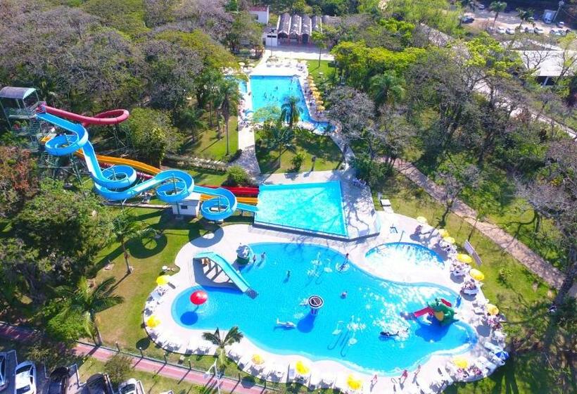 بنسيون Pousada Quatro Estações