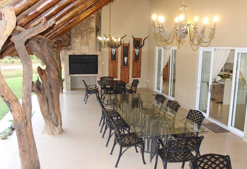 פנסיון La Barune Game Lodge