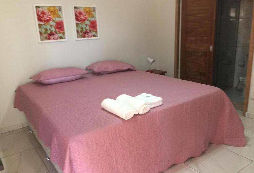 پانسیون Pousada Pedra Da Baleia