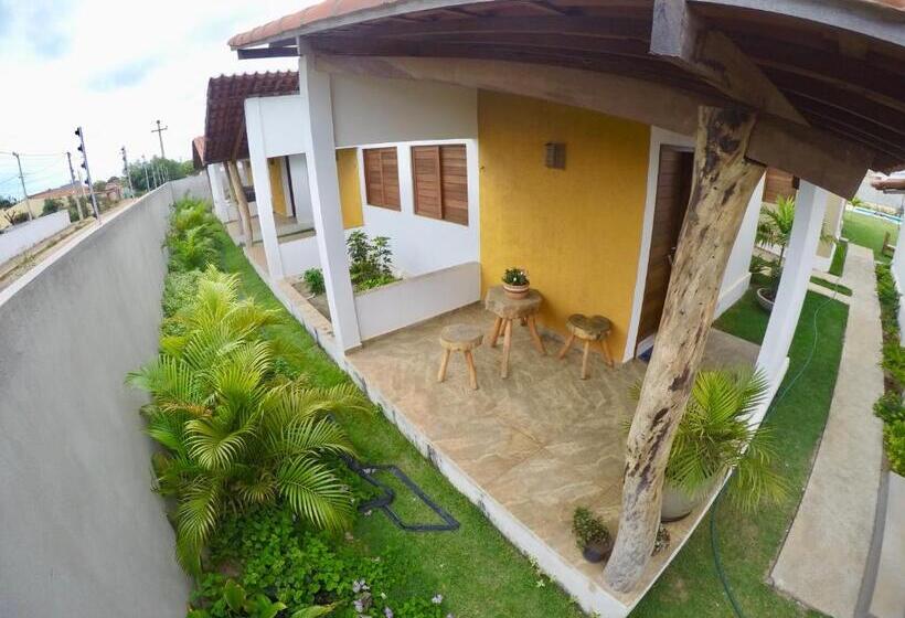 پانسیون Pousada Pedra Da Baleia