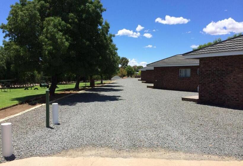 Пансион Sunset Chalets & Sca