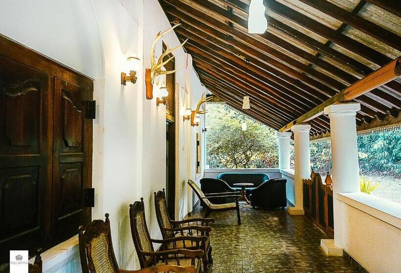 بنسيون Walawwa Matale