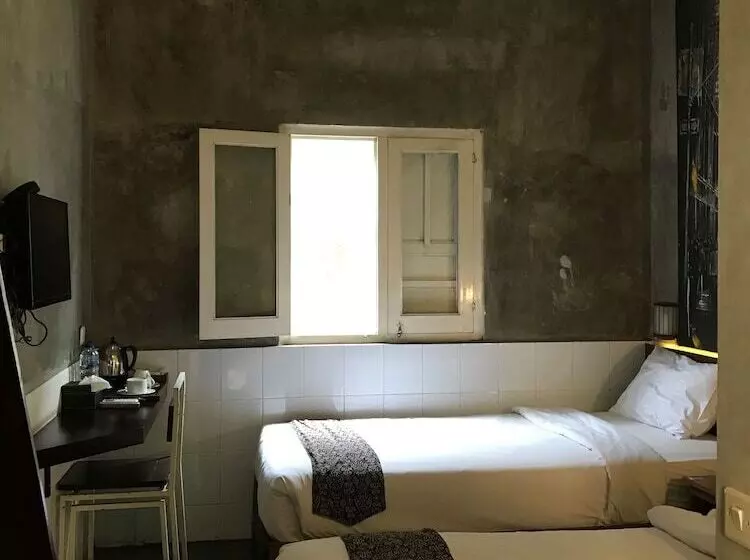 پانسیون Watu Agung Guest House