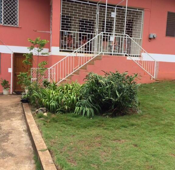 پانسیون Fairmont