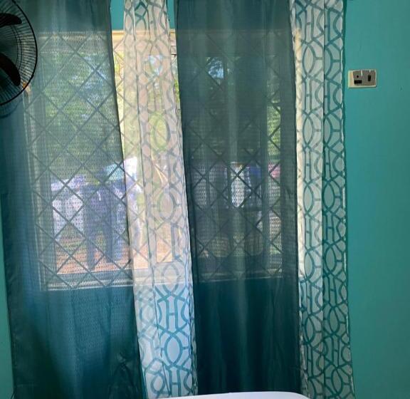 پانسیون Fairmont