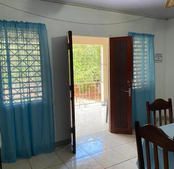 پانسیون Fairmont