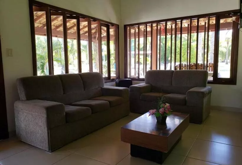 ペンション Pousada Pratigi