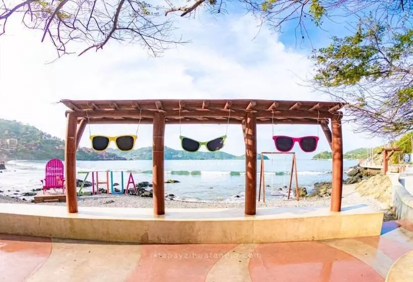 Hotelli Villas Punta Blanca