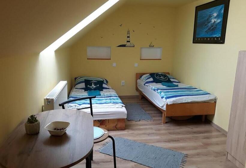 Pensjonat Kis Rigó Vendégház