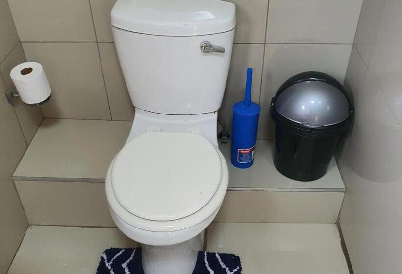 Hotel @ The Village Lodge