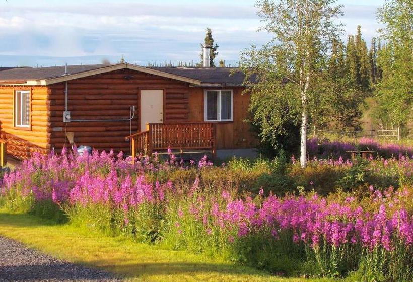 پانسیون Arctic Chalet Resort