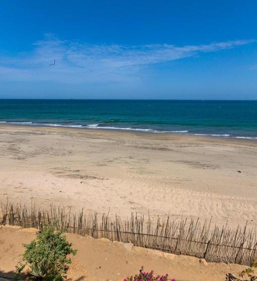 ペンション Pirámide Títi