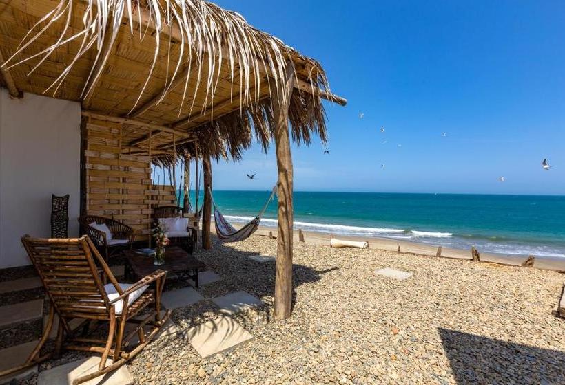 ペンション Pirámide Títi