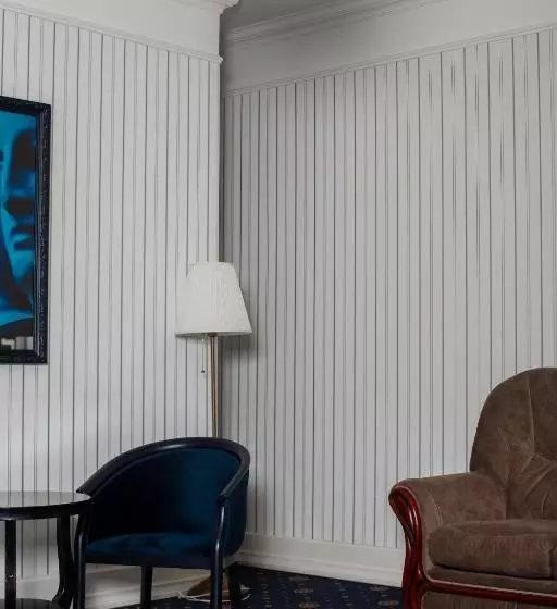 هاستل Aristocrat