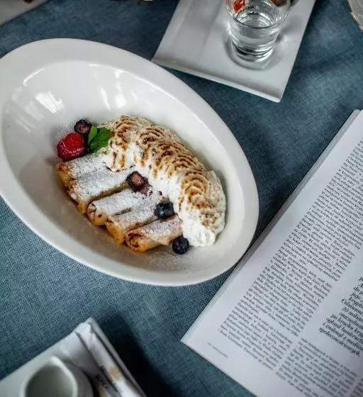 هاستل Aristocrat