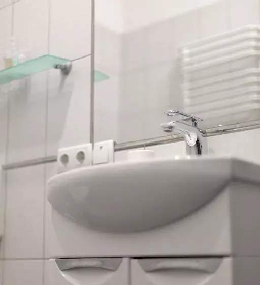 هاستل Aristocrat