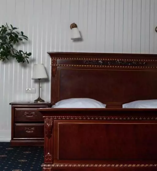 هاستل Aristocrat