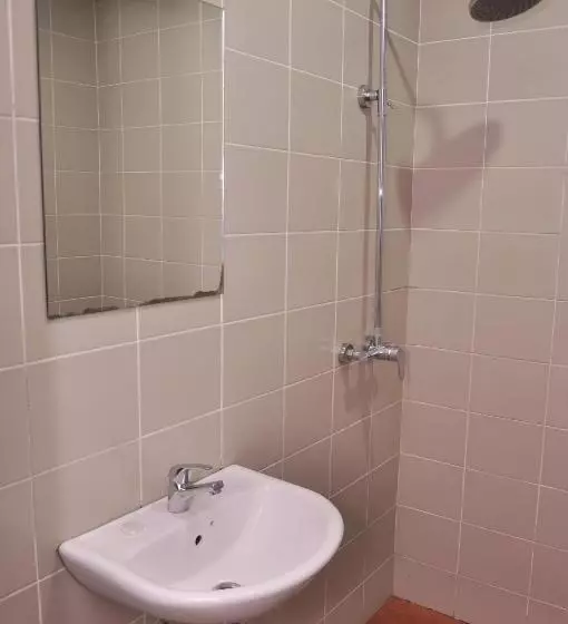 Retkeilymaja Kuching Transit Inn