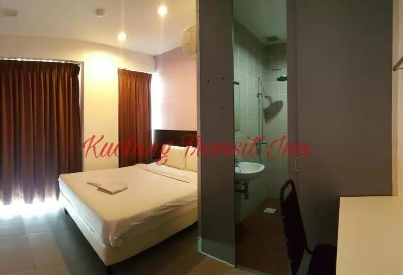 Retkeilymaja Kuching Transit Inn