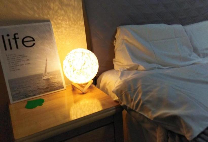 פנסיון The Green Room