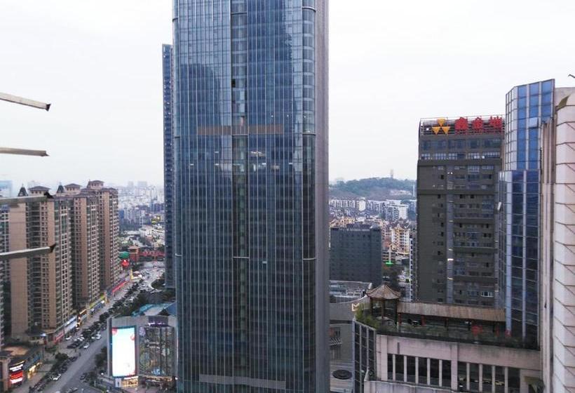 פנסיון The Green Room