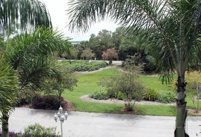 Heron Cay Lakeview Bed & Breakfast