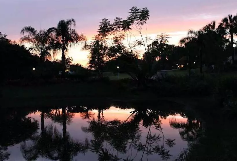 Heron Cay Lakeview Bed & Breakfast