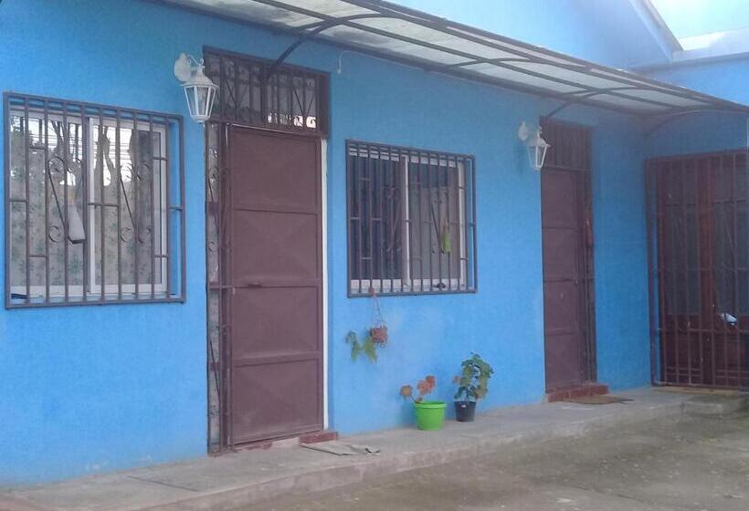 Pension Hostal Casa Azul