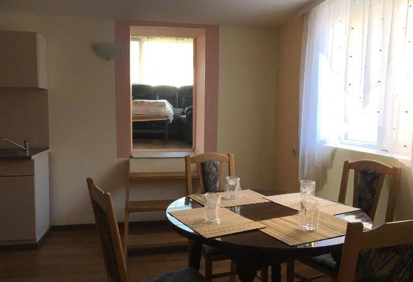 Pensió Triglav Edelweiss Guest House