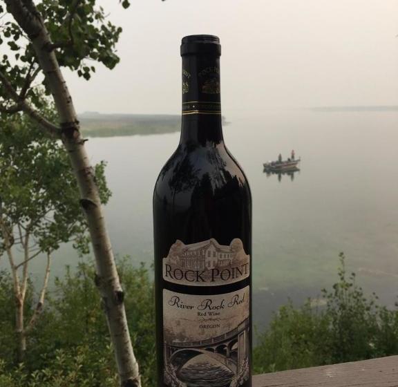 Crater Lake Gateway Rocky Point Resort